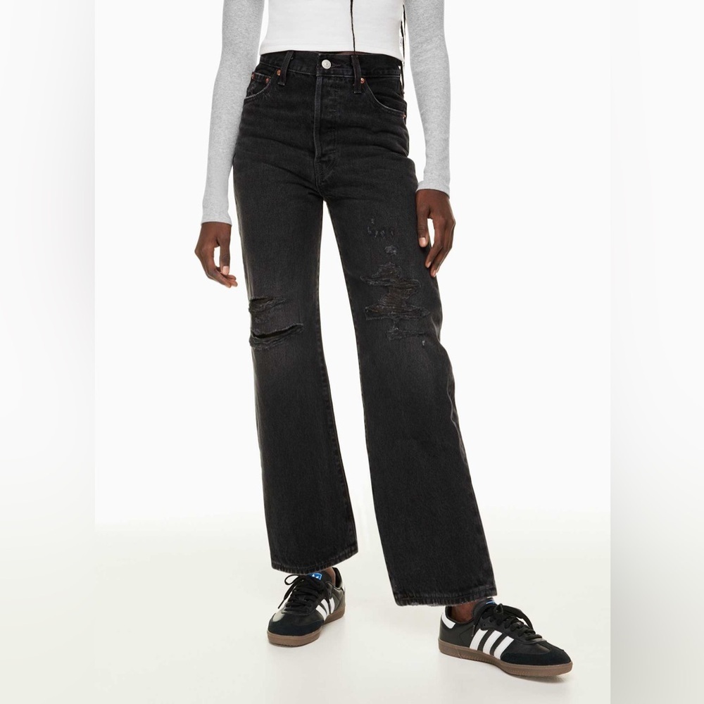NEW! Levi’s Aritzia Ribcage Straight Ankle Destroyed Black Denim Jeans 24 W 25 L